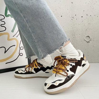 Women Shoes Men Retro Street Heart Pattern Skateboard Shoes Y2K Fashion Sneakers Couple Students Outdoor Sports Casual Shoes - Ghost District