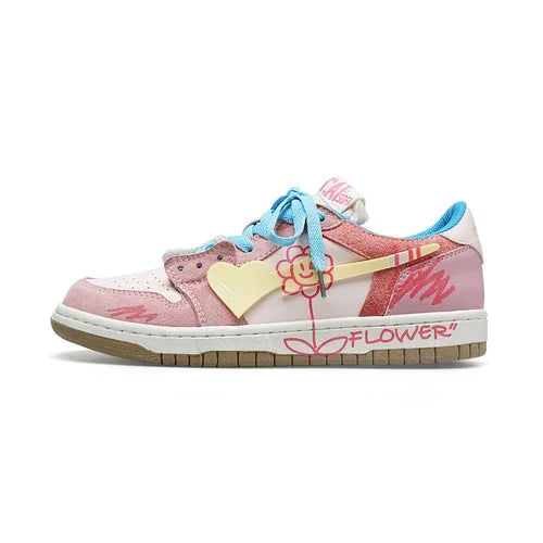 Women Shoes Men Retro Street Heart Pattern Skateboard Shoes Y2K Fashion Sneakers Couple Students Outdoor Sports Casual Shoes - Ghost District