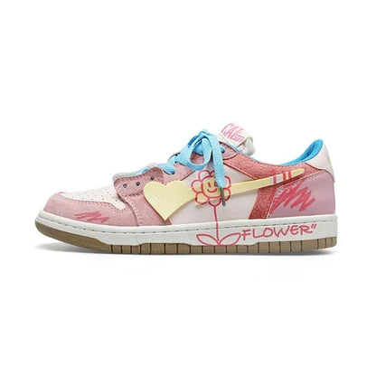 Women Shoes Men Retro Street Heart Pattern Skateboard Shoes Y2K Fashion Sneakers Couple Students Outdoor Sports Casual Shoes - Ghost District