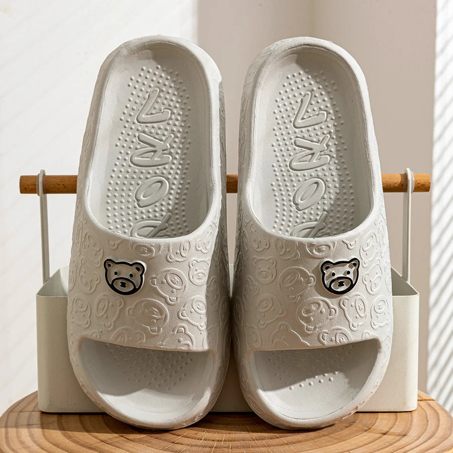 Summer Fashion Men's Slippers Printting Little Bear Sandals Indoor Bathroom Non-slip Soft Women Dormitory Casual Shoes Couple Ghost District
