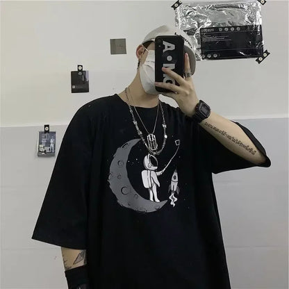 Men T-shirts 2023 Summer Streetwear High Street Gothic Skull Tshirt Loose Oversized Short-sleeved T shirt Dark Anime Men Y2k Top Ghost District