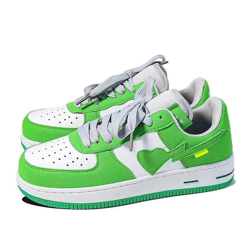 Women Shoes Men Retro Street Heart Pattern Skateboard Shoes Y2K Fashion Sneakers Couple Students Outdoor Sports Casual Shoes - Ghost District