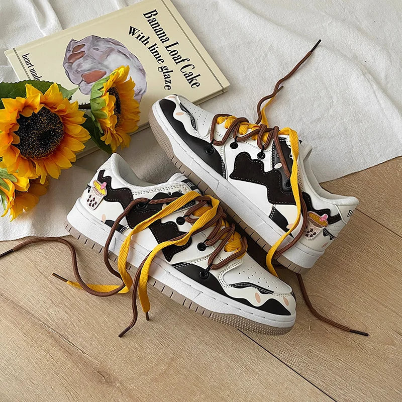 Women Shoes Men Retro Street Heart Pattern Skateboard Shoes Y2K Fashion Sneakers Couple Students Outdoor Sports Casual Shoes - Ghost District